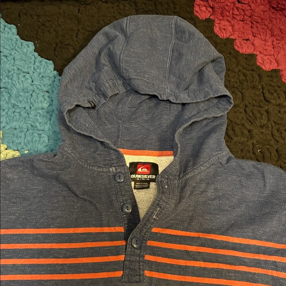 Y2K Quicksilver Beach Hoodie - Picture 2 of 9